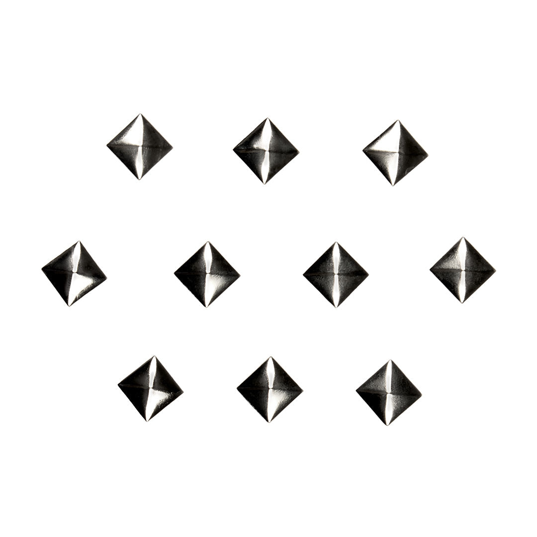 100 Unidades Tacha Plateada Pirámide BY DELUXE Chile