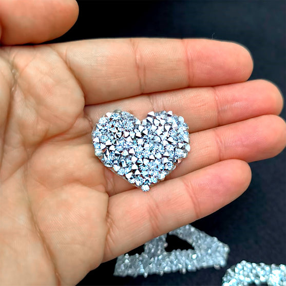 10 Unidades Corazón Sutil Plateado Cristales BY DELUXE Chile