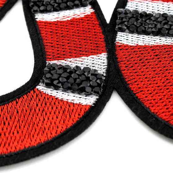 Parche Serpiente Bordada Cristales BY DELUXE Chile